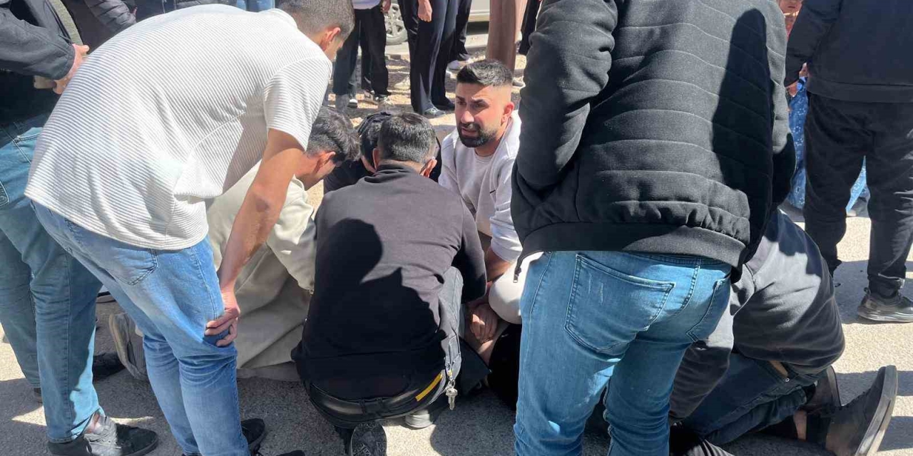 Adıyaman’da Devrilen Motosikletteki 2 Kişi Yaralı