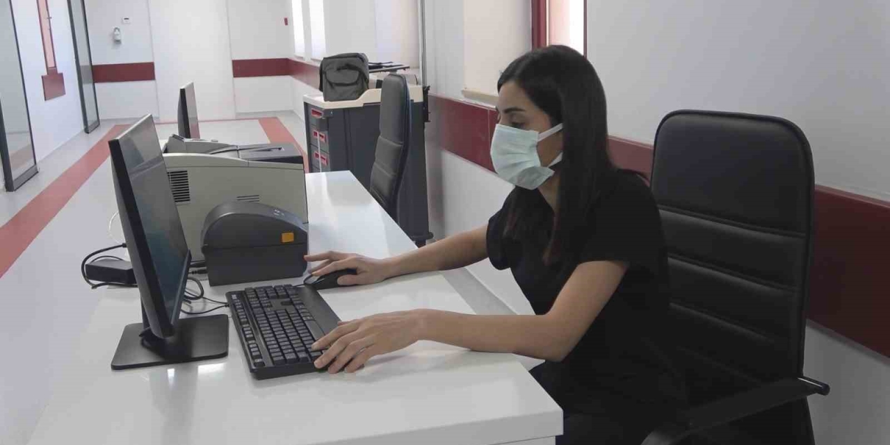 Diyarbakır’da Kamu Hastanesinde İlk Kemik İliği Nakli Merkezi Açıldı