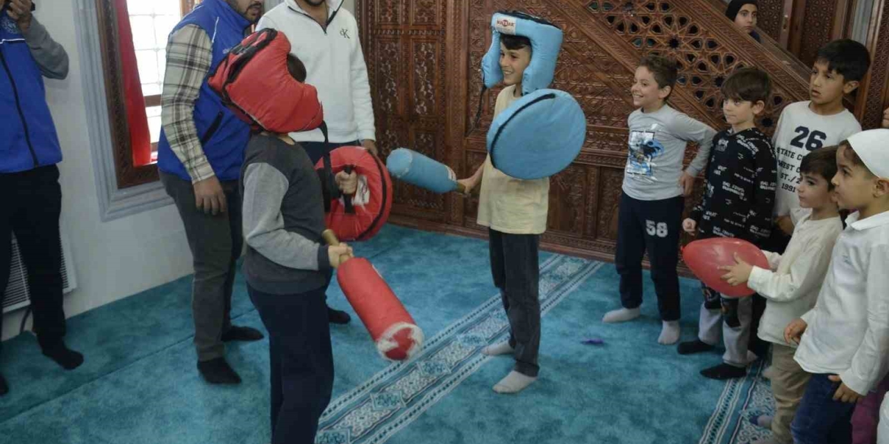 Besni’de "ramazan Coşkusu" Temalı Program