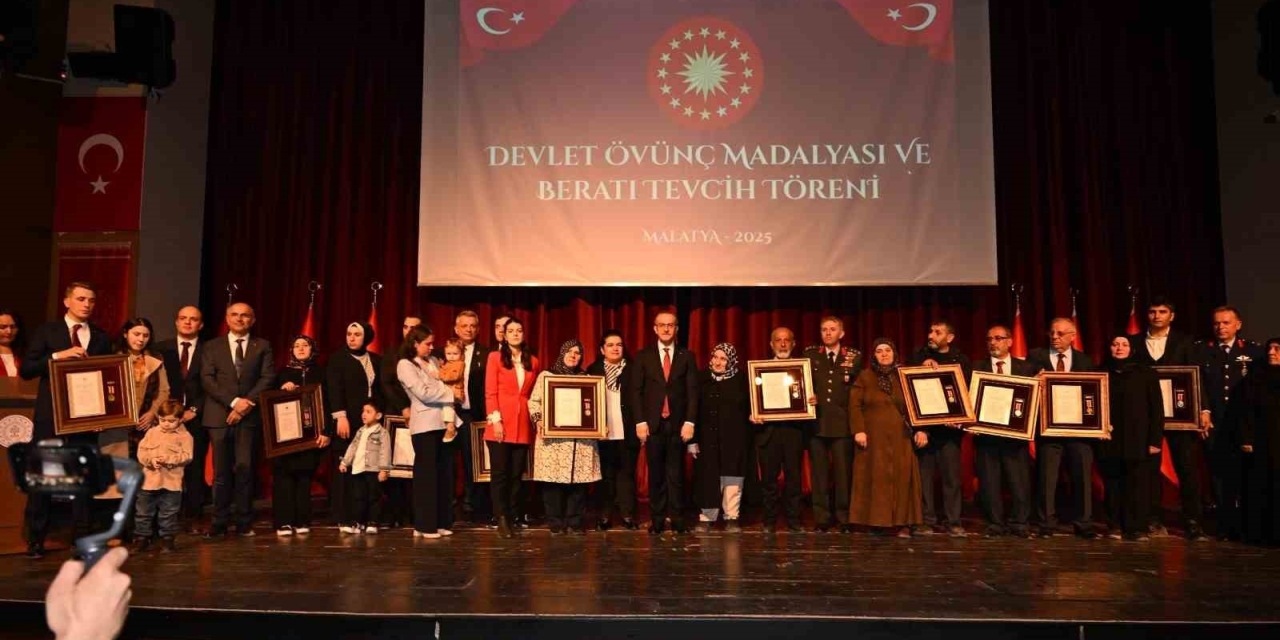Malatya’da Şehit Ailelerine Devlet Övünç Madalyası Takdim Edildi
