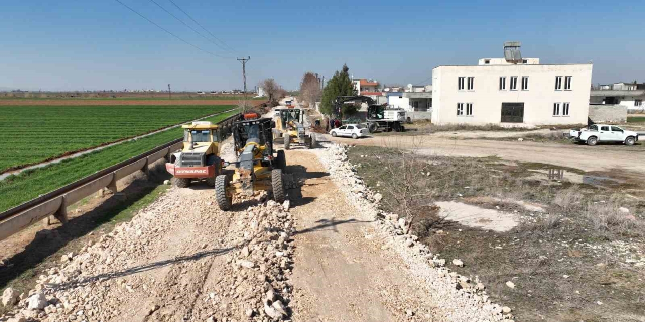 Şanlıurfa’da 50 Mahalleyi Kapsayan Grup Yolunda Çalışmalar Sürüyor