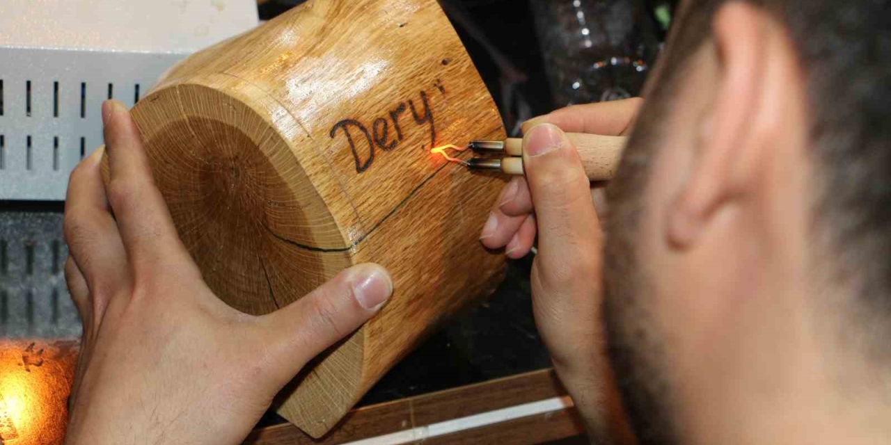 Diyarbakır’da Turistlerin Gözdesi Kişiselleştirilmiş Hediyelik Eşyalar