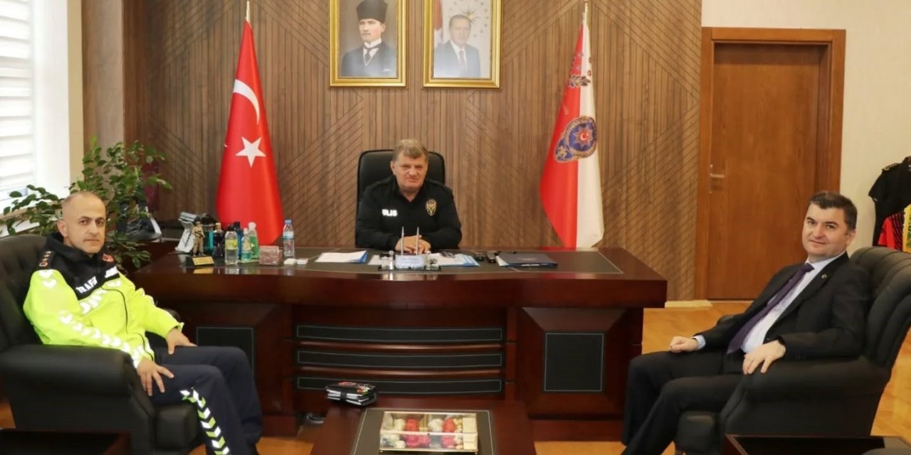Daire Başkanı Tolga Çemrek, Müdür Uzman İle Bir Araya Geldi