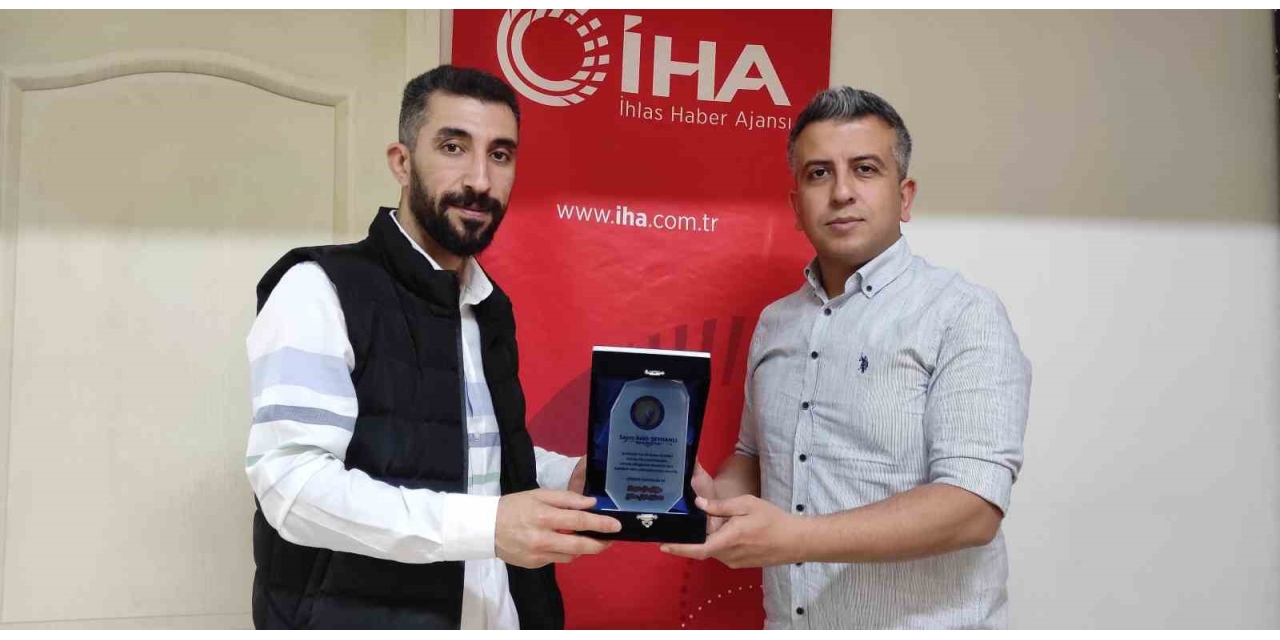 Güneşin Çocukları Spor Kulübü’nden İha Muhabirine Plaket