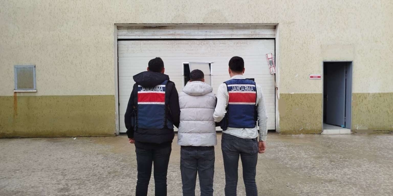 Kesinleşmiş 12 Yıl Cezayla Aranan Uyuşturucu Taciri Yakalandı