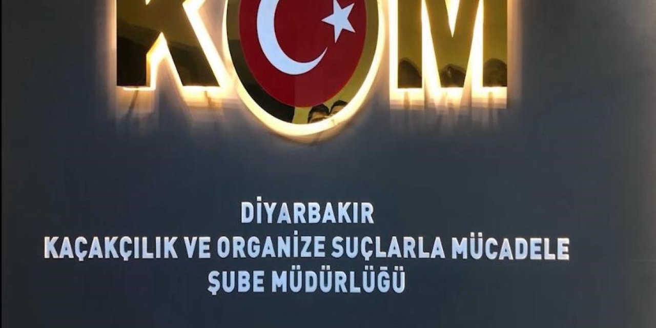 Diyarbakır’da Nisanda Çok Sayıda Kaçak Ürün Ele Geçirildi: 5 Tutuklama