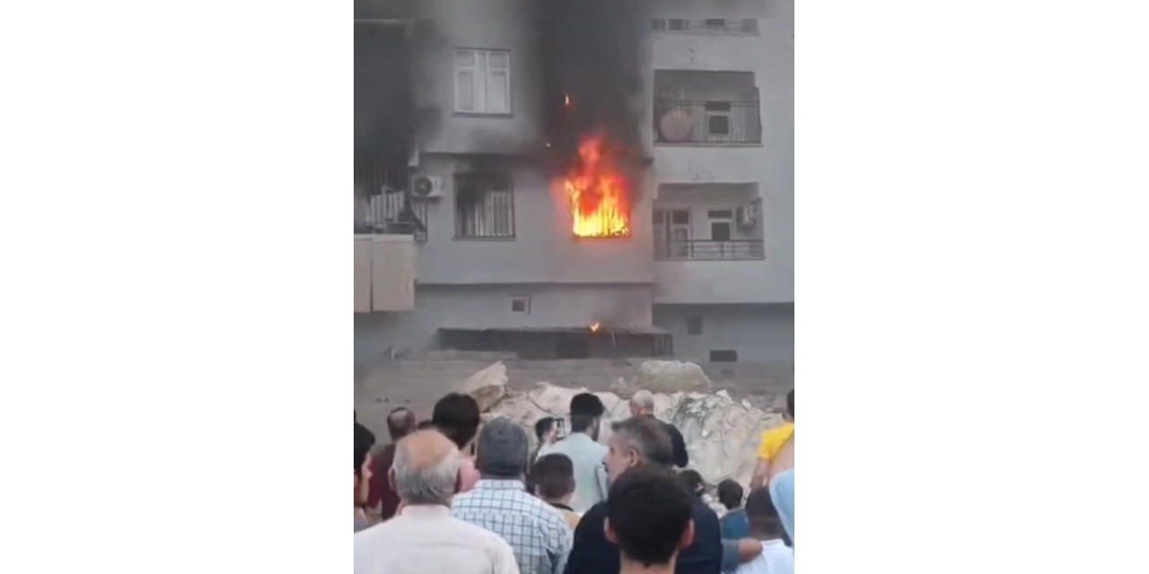 Şanlıurfa’da Yangın Paniği: Alev Alev Yanan Daire Küle Döndü