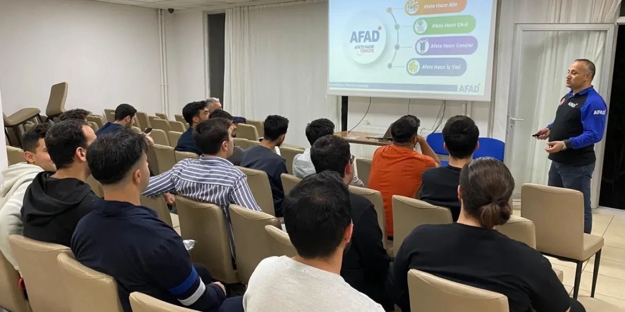 Kyk’da Kalan Öğrenciler Afad Konusunda Bilgilendirildi