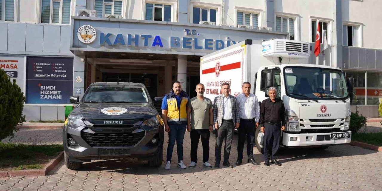 Kahta Belediyesi Hizmet Kalitesini Artırmak İçin Filosuna 2 Yeni Araç Ekledi