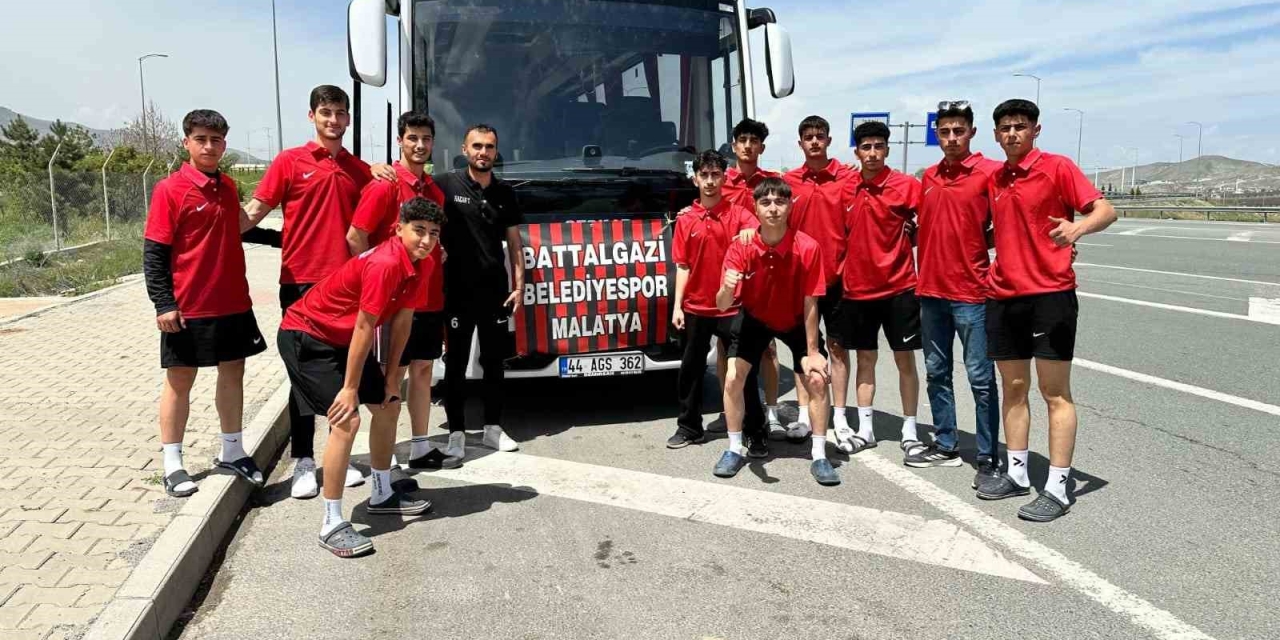 Battalgazi Belediyesi’nin Spor Yatırımları Meyvesini Veriyor