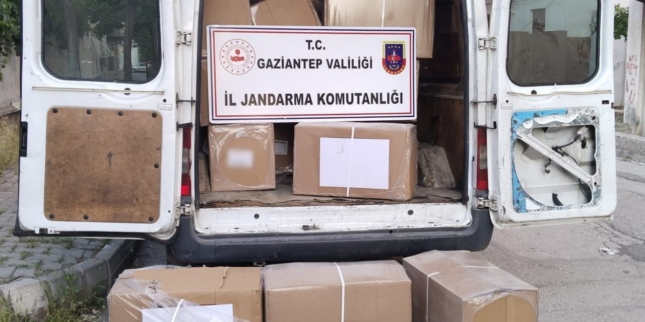 Gaziantep’te 2 Milyon Tl Değerinde Sahte Ayakkabı Ve Kıyafet Ele Geçirildi