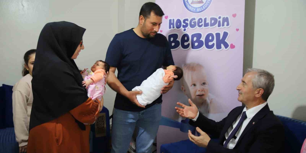Şahinbey Belediyesi’nden İkiz Bebek Sahibi Aileye Destek