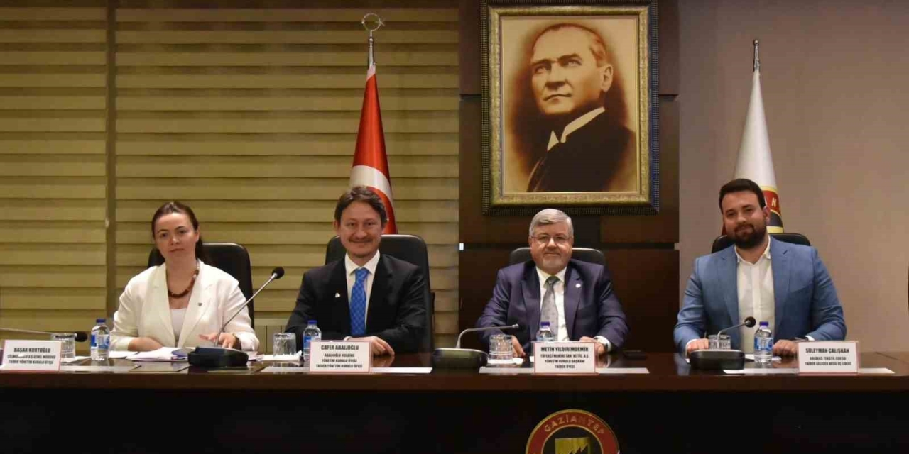 Aile Şirketlerinde Kurumsallaşma Konusu Gso’da Konuşuldu