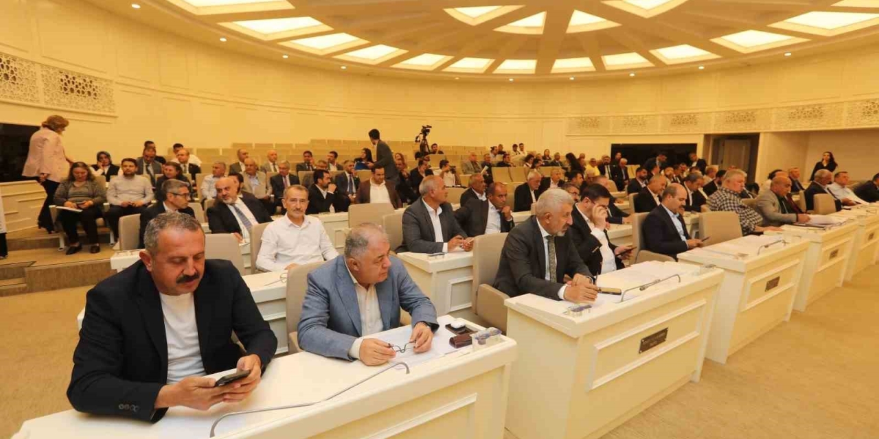 Gaziantep Büyükşehir’den Tff Başkanı Hacıosmanoğlu’na Fahri Hemşerilik Payesi