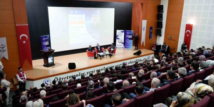 "Kürsülerden Sıralara Uzanan Bilgi Ve Tecrübe Paylaşımı" Söyleşisi Gerçekleştirildi