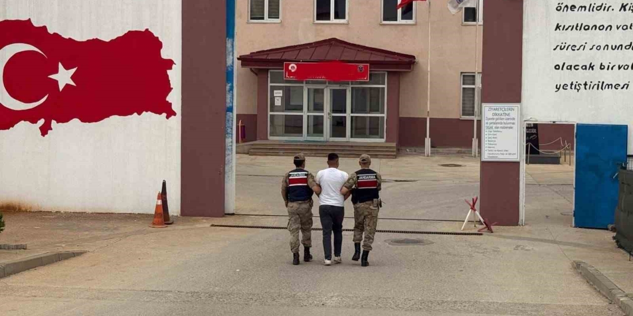 Silahlı Yaralama Ve Kavga Zanlısı 2 Şahsı Jandarma Yakaladı