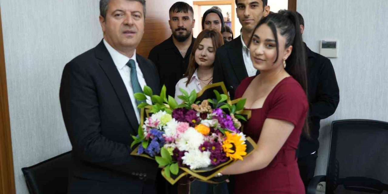 Gençlik Meclisinden Başkan Tutdere’ye 19 Mayıs Ziyareti