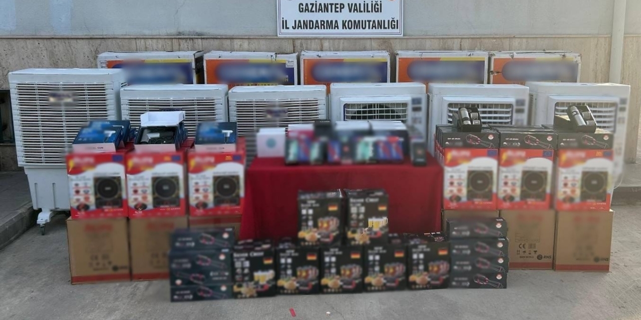 Gaziantep’te Kaçakçılık Ve Uyuşturucu Operasyonları: 12 Tutuklama