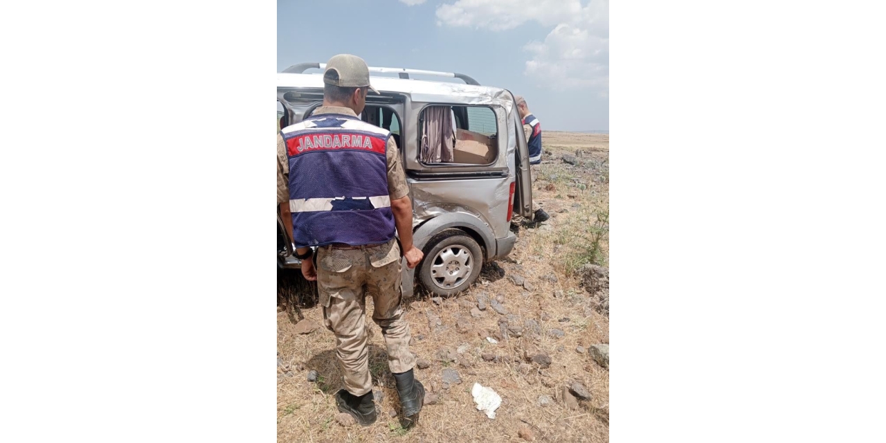 Siverek’te Trafik Kazası: 2’si Bebek 4 Yaralı