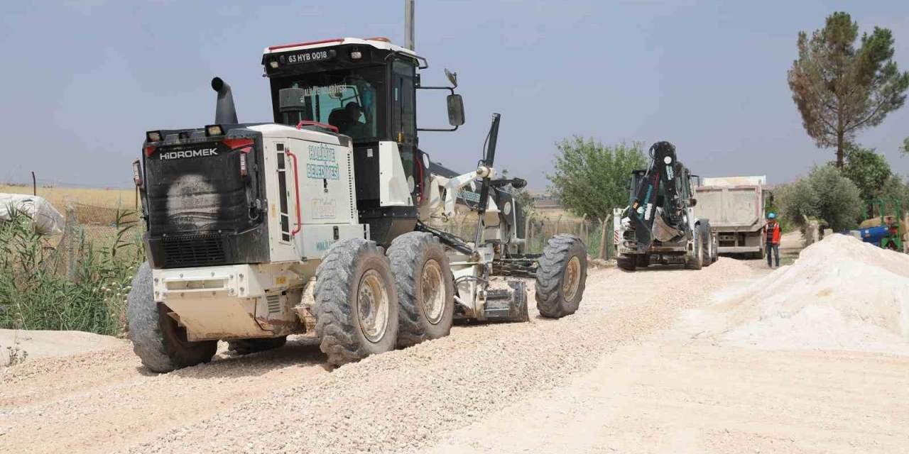 Asri Mahallesinde Üstyapı Atağı Devam Ediyor