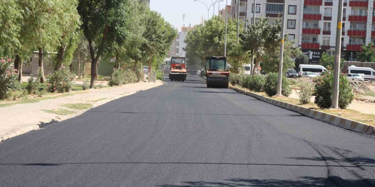 Şanlıurfa Büyükşehir Asfaltla Viranşehir’in Çehresini Değiştiriyor
