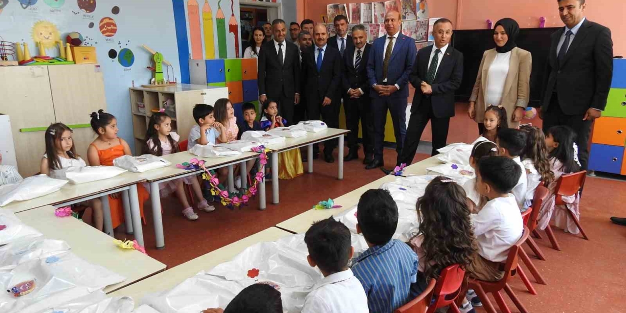 Gaziantep’te 705 Bin Öğrenci Karne Aldı
