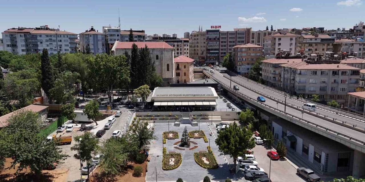 Gaziantep Büyükşehir’in Emekliler Lokali Büyük İlgi Görüyor