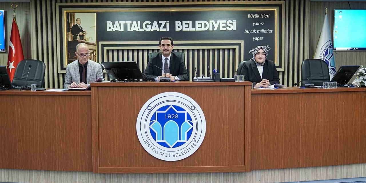 Başkan Taşkın: "peygamberimize Dil Uzatanları Şiddetle Kınıyoruz"