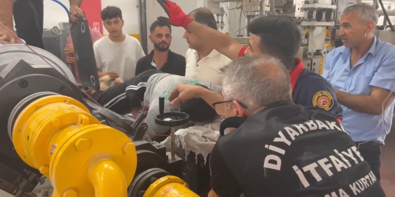 Diyarbakır’da Elini Levha Kesme Makinesine Kaptıran İşçi Yaralandı