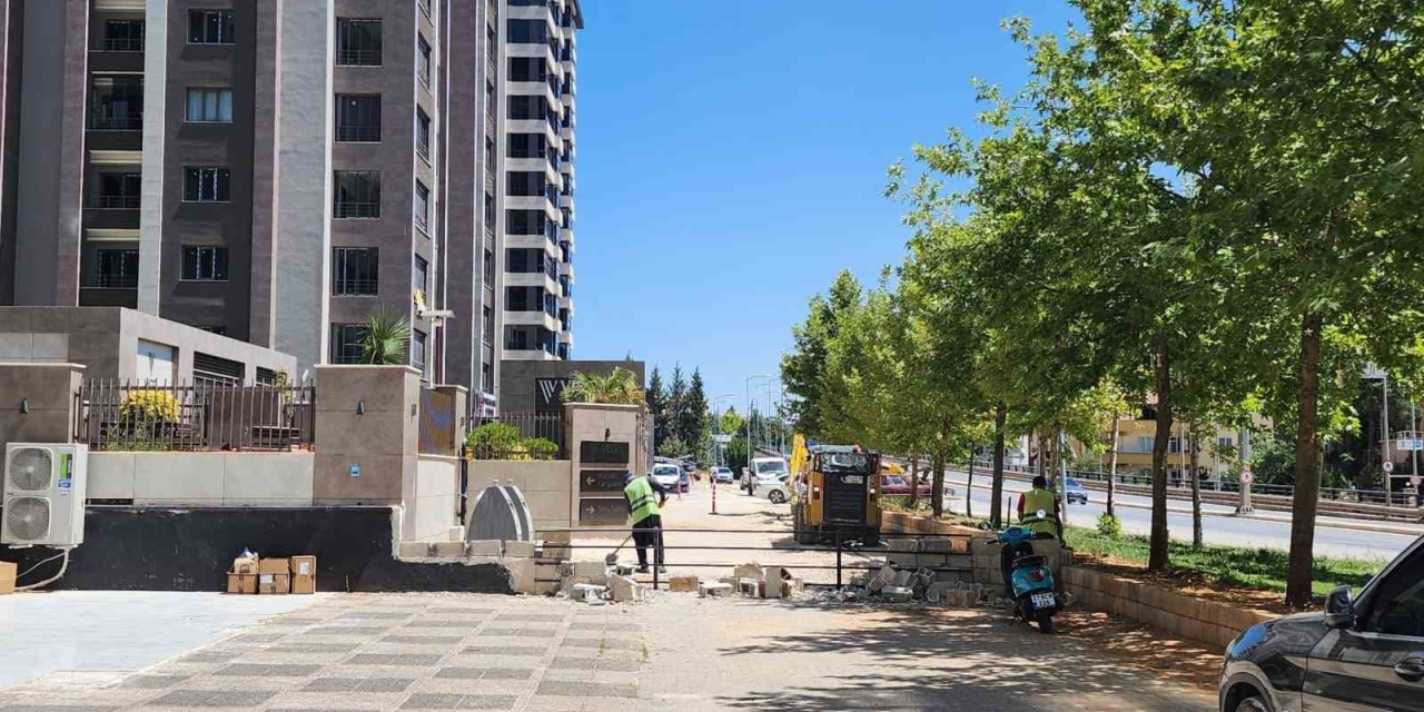 Gaziantep’te Kapanan Yol İki Bina Arasında Krize Neden Oldu