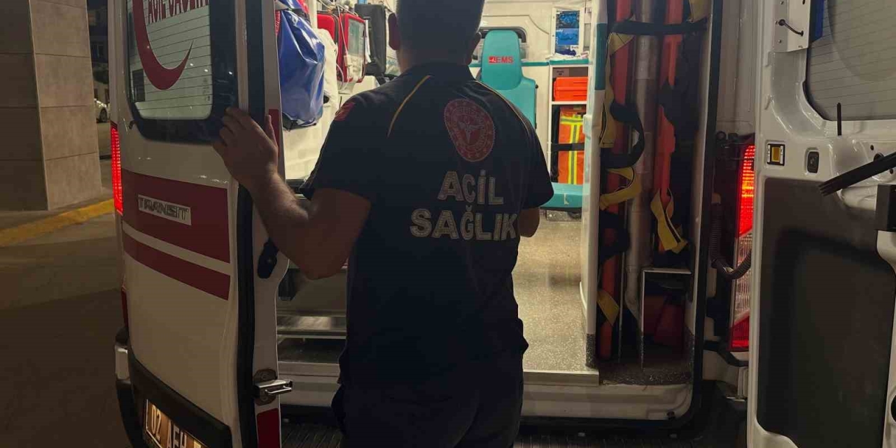 Çapa Motoru Devrildi: 4 Yaralı