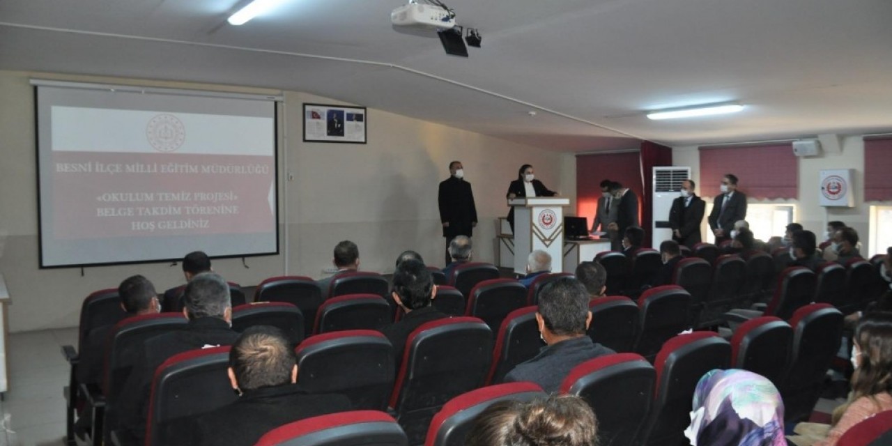 Besni’de ‘okulum Temiz’ Belgesi Programı Düzenlendi