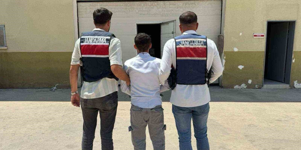 Kesinleşmiş 12 Yıl Cezayla Aranan Şahıs Yakalandı