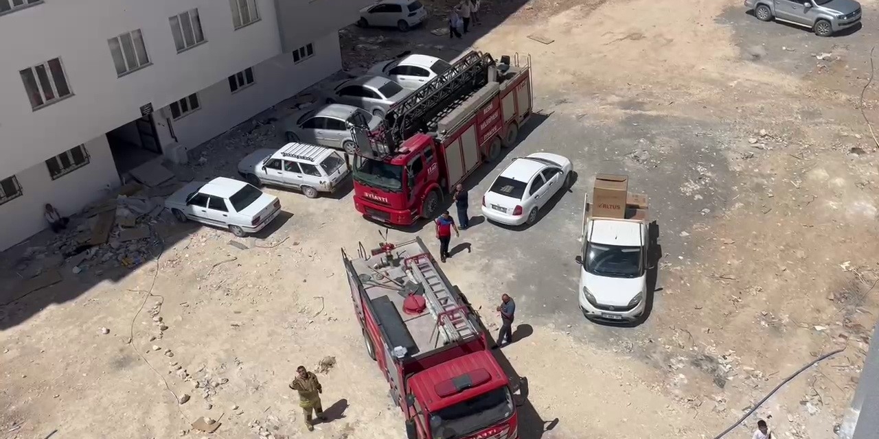 Balkonda Çıkan Yangın Korkuttu