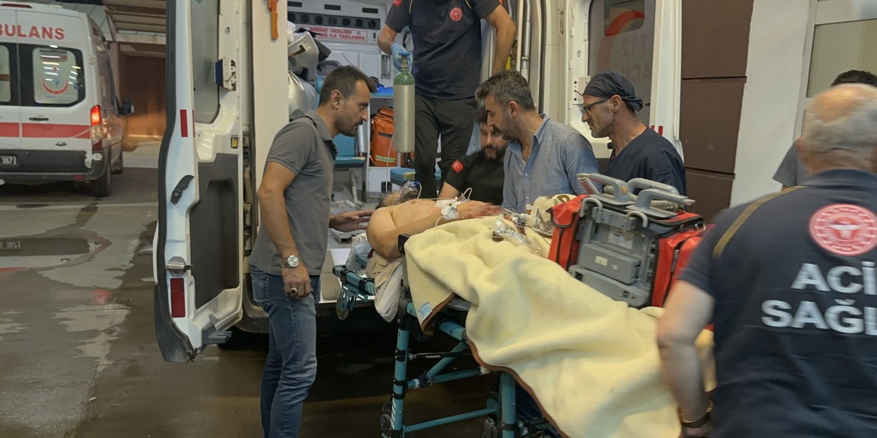 Kahta'da Silahlı Ve Bıçaklı Kavga: 3’ü Ağır 5 Yaralı