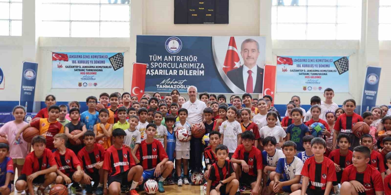 Tahmazoğlu Yaz Spor Okulu Öğrencileriyle Buluştu