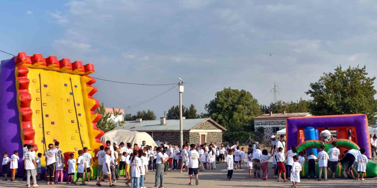 Diyarbakır Dokuzçeltik Mahallesi’ndeki Çocukların Talebi Yerine Getirildi