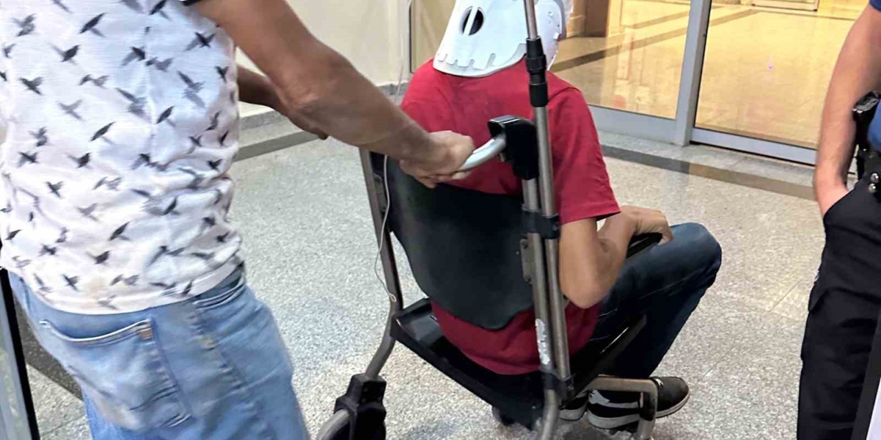 Maç Esnasında Saldırıya Uğrayan Genç Hastaneye Kaldırıldı