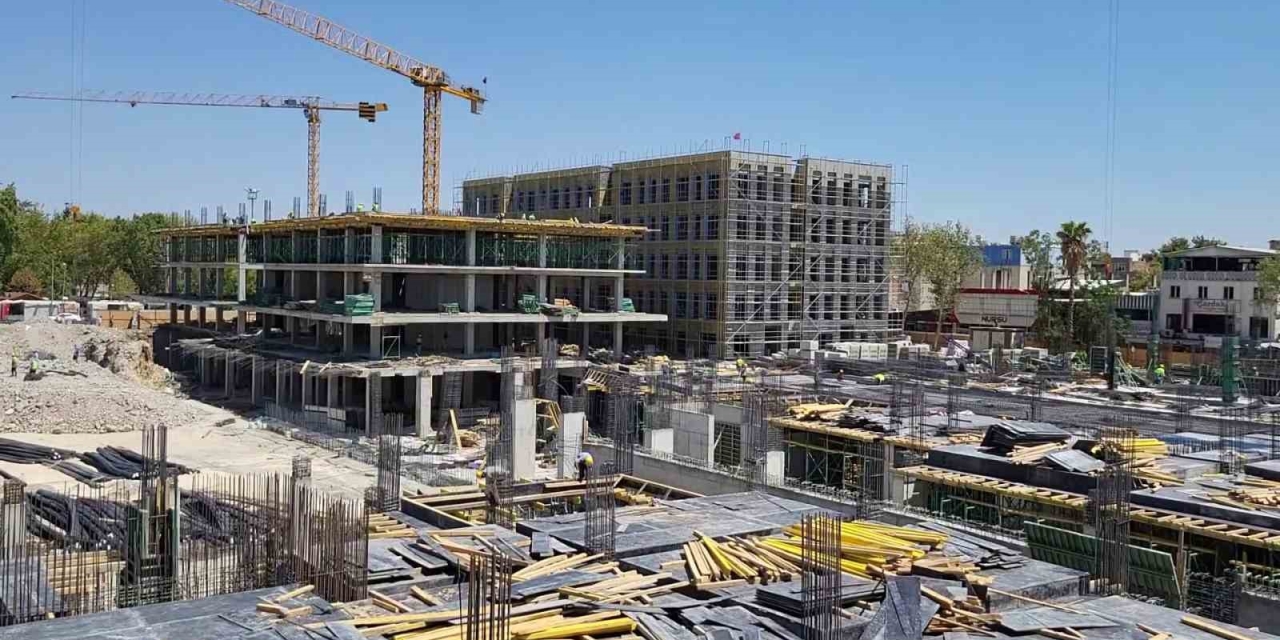 Adıyaman Çarşı Ve Meydan Projesi Yıl Sonuna Kadar Tamamlanacak