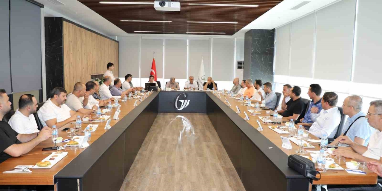 Yumurta Üreticileri Birliği’nde Bayrak Değişimi