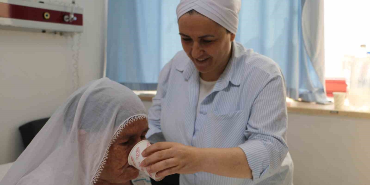 Diyarbakır’da Sıcaklıklarla Birlikte Hastanelere Başvurular Arttı