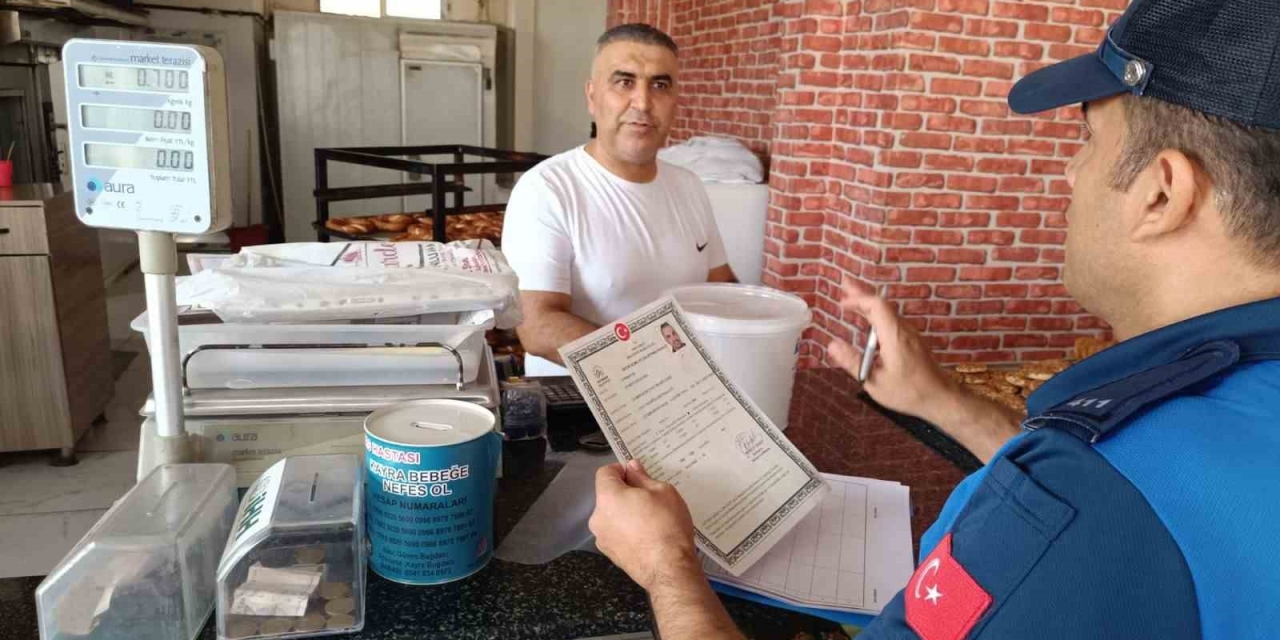 Adıyaman Belediyesi’nden Market Ve Fırınlara Sıkı Denetim