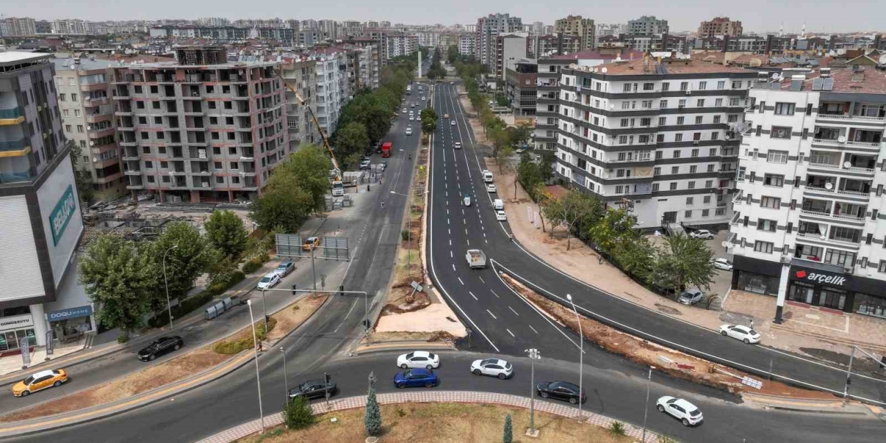 Selahaddin Eyyubi Bulvarı’nın Bir Kısmı Asfaltlanarak Hizmete Açıldı