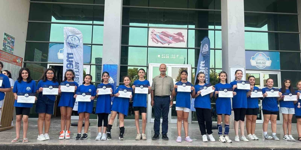 Merinos Voleybol Yaz Okulu Kursları Tamamlandı