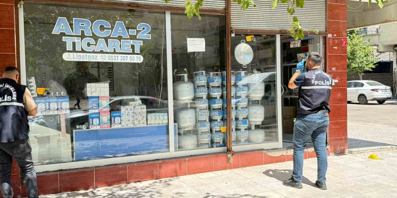 Diyarbakır’da Silahlı Kavgada Facianın Eşiğinden Dönüldü: Kurşunlar Tüp Dolu Dükkana İsabet Etti