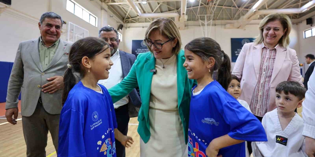Başkan Şahin, Yaz Okulları’ndan Yararlanan Çocuklarla Bir Araya Geldi