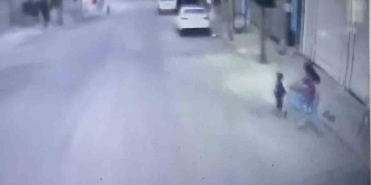 Otobüsün Altında Kalan 3 Yaşındaki Çocuk Hayatını Kaybetti
