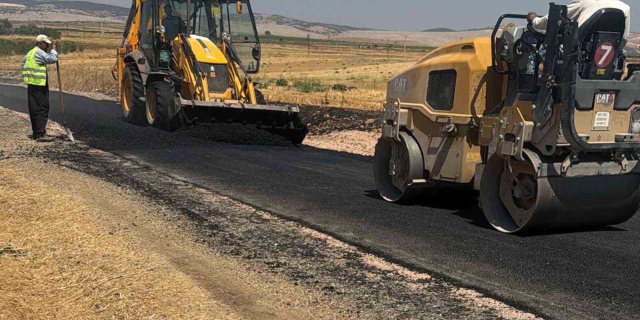 Araban Altınpınar Ve Karababa Yollarında Bakım Onarım Çalışmaları Devam Ediyor