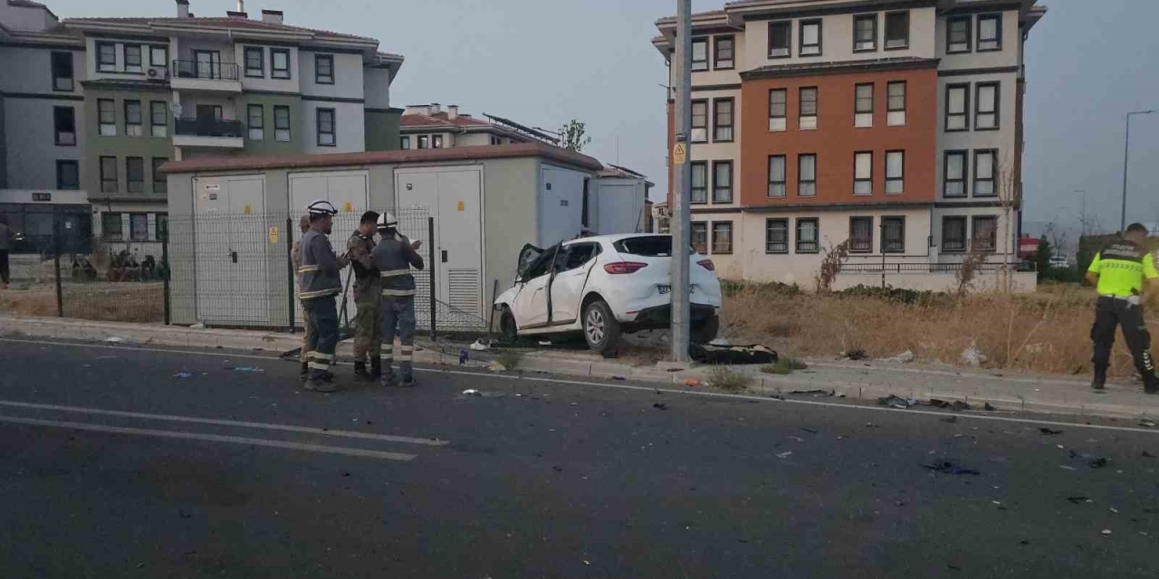Gaziantep’te Motosiklet İle Araç Çarpıştı: 1 Ölü, 3 Yaralı