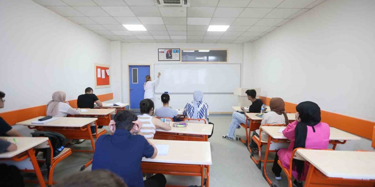 Gasmek, Lgs’de 153 Öğrencisini Başarılı Liselere Yerleştirdi